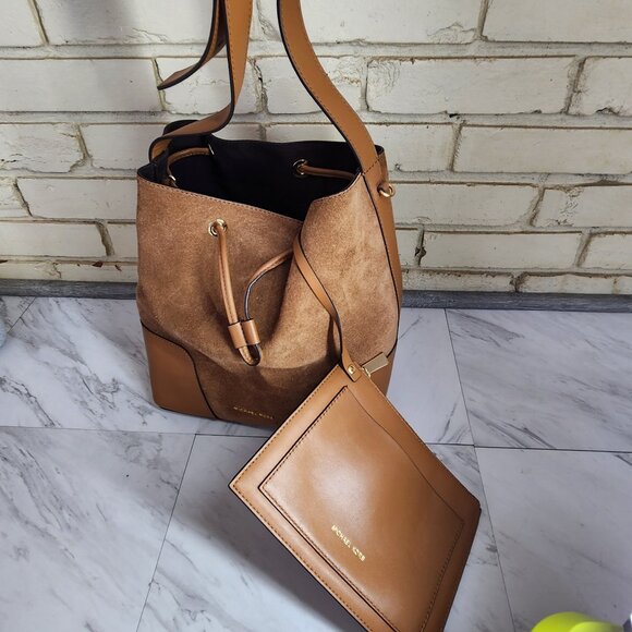 Nwot Michael Kors Cary Brown Suede & Leather w/Pouch Crossbody Bag Purse - Picture 4 of 15